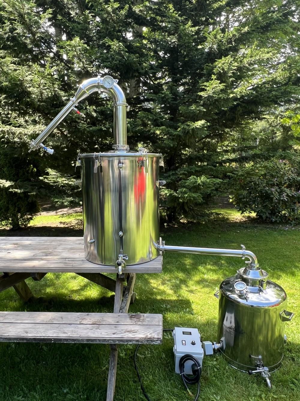 200L Stainless Steel Essential Oil Still With 100L Offset Boiling Tank 200L Stainless Steel Essential Oil Still With 100L Offset Boiling Tank